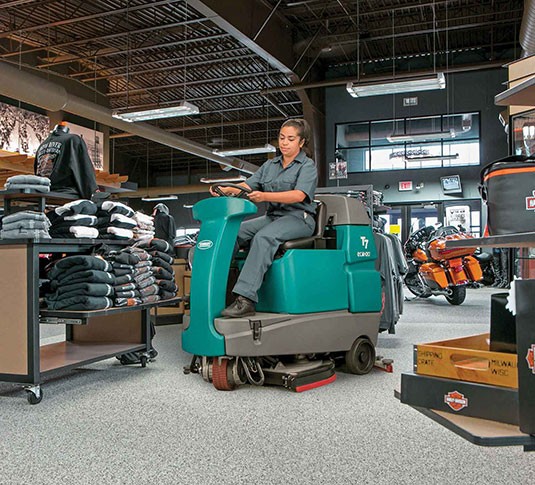 T7 Ride-On Floor Scrubber alt 5